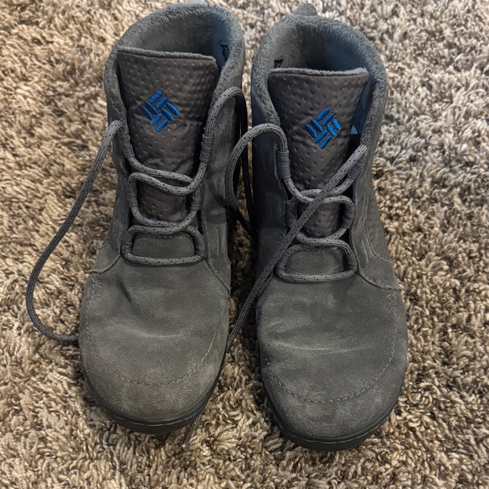 Columbia Women's Black and Blue Outdoor Boots - Picture 2 of 6